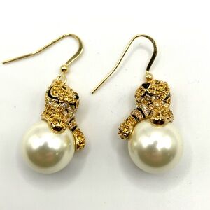 Rhinestone Crystal Leopard on Pearl Dangle Drop Earrings